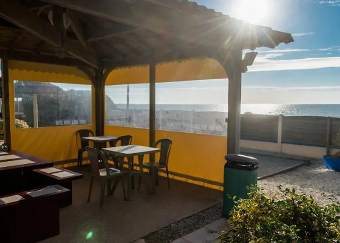 Kemping Mobil-home Avec Terrasse A - Api-1-52-504 *