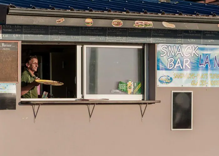 Kemping Mobil-home Avec Terrasse A - Api-1-52-504 Saint-Michel-Chef-Chef